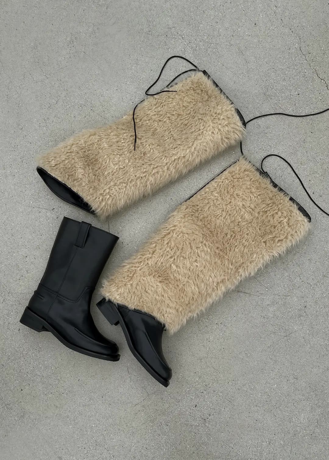 [ 재입고 ] REVERSIBLE LEG WARMER [C3F10BK]