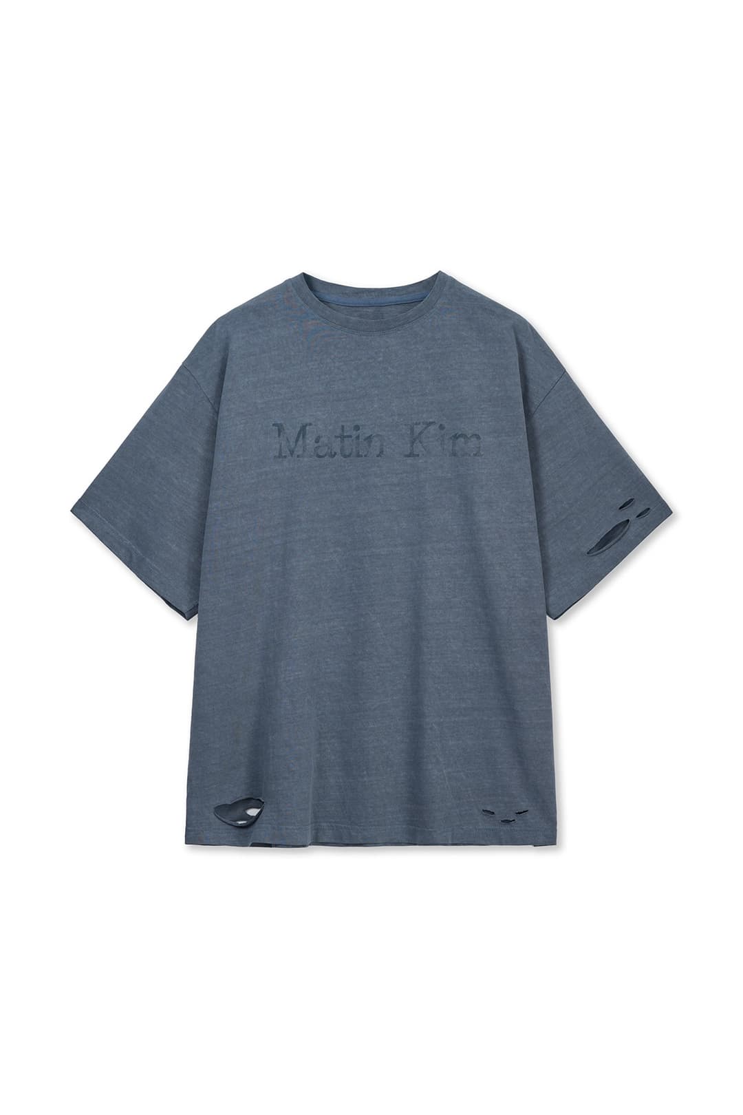 DISTRESSED LOGO TOP IN SMOKE BLUE