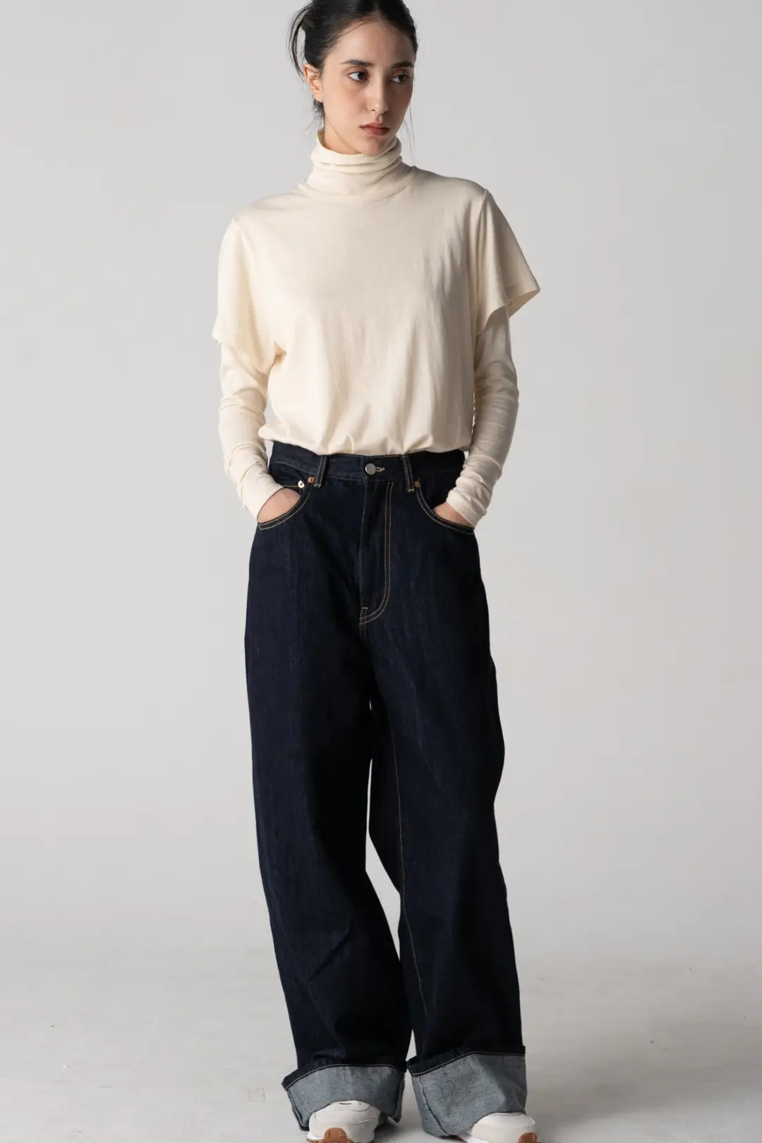 베럴 핏 와이드 로우 데님