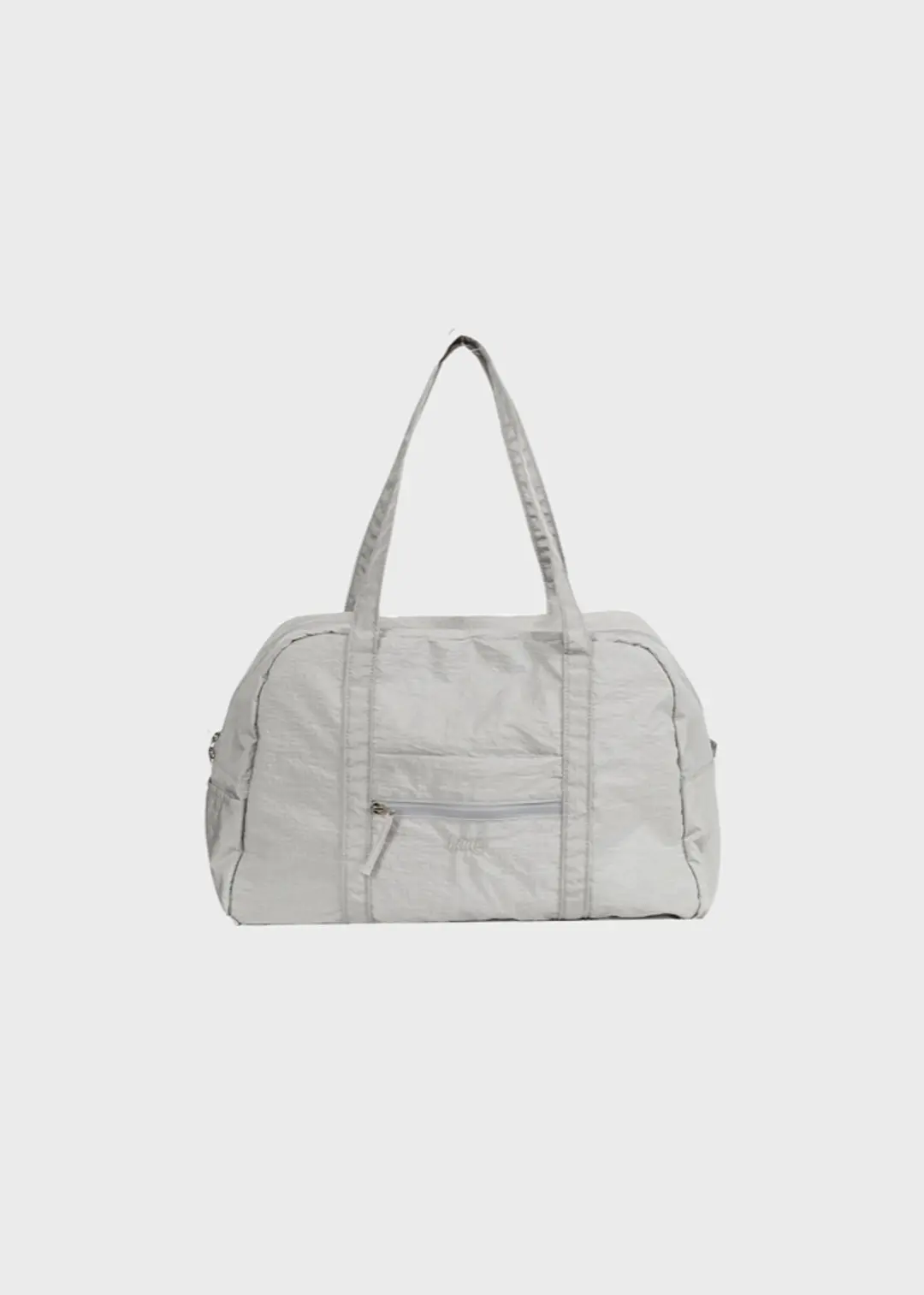 25th) a duffel bag (silver)