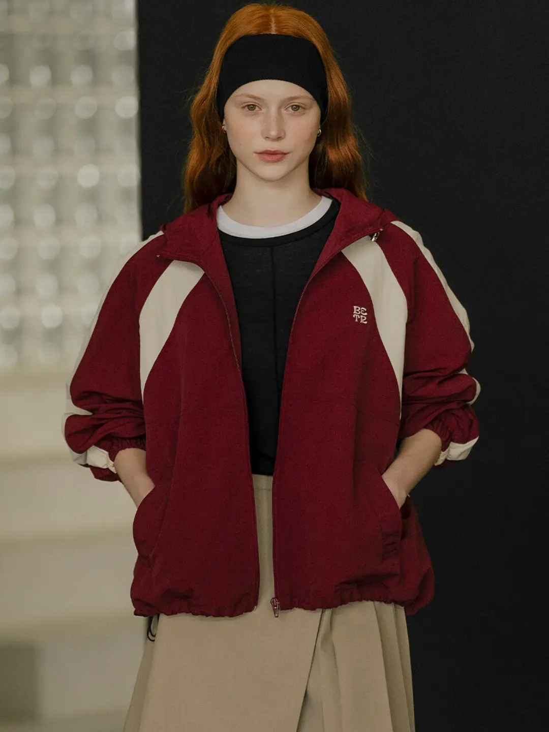 Coloring raglan wind hood jumper_Wine